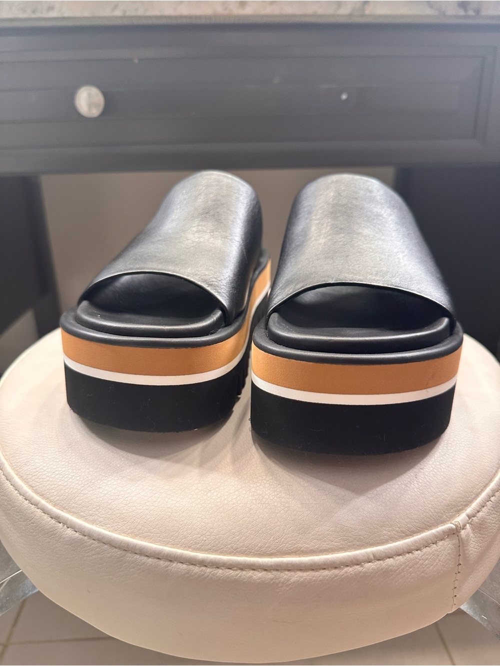 Paloma Barcelo Black Platform Slide Sandals with Tan and White Midsole Bands - Picture 2 of 5